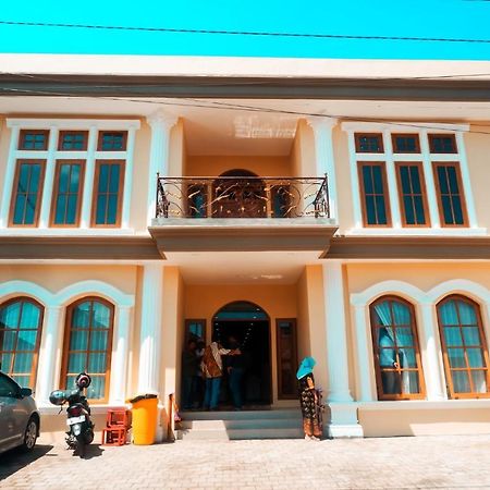 Bluefire Homestay Syariah Banyuwangi  Zewnętrze zdjęcie